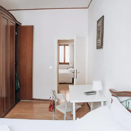 Apartamento N5 E N6 Luminosissimi, Ideali Per Famiglie Egruppi Di Amici *