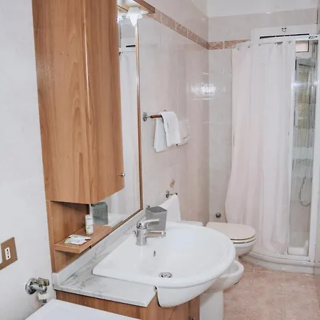 N5 E N6 Luminosissimi, Ideali Per Famiglie Egruppi Di Amici Apartamento Venecia