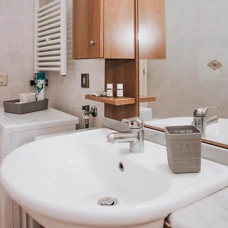 Apartamento N5 E N6 Luminosissimi, Ideali Per Famiglie Egruppi Di Amici
